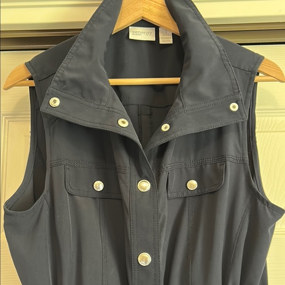 Women's Navy Chico’s Size 1(small) Zynergy Neema Vest - Picture 2 of 5